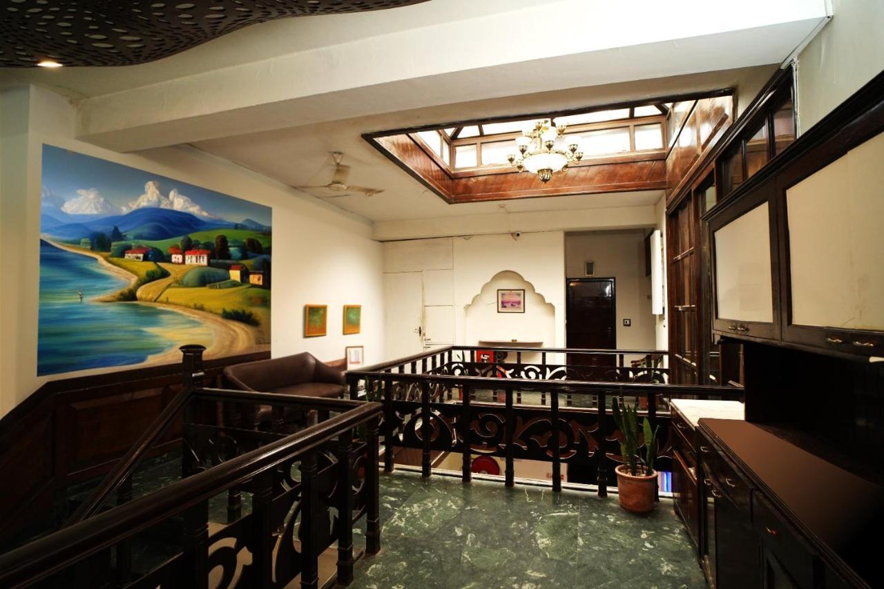 Hotel Multitech Premium Chandigarh Bagian luar foto