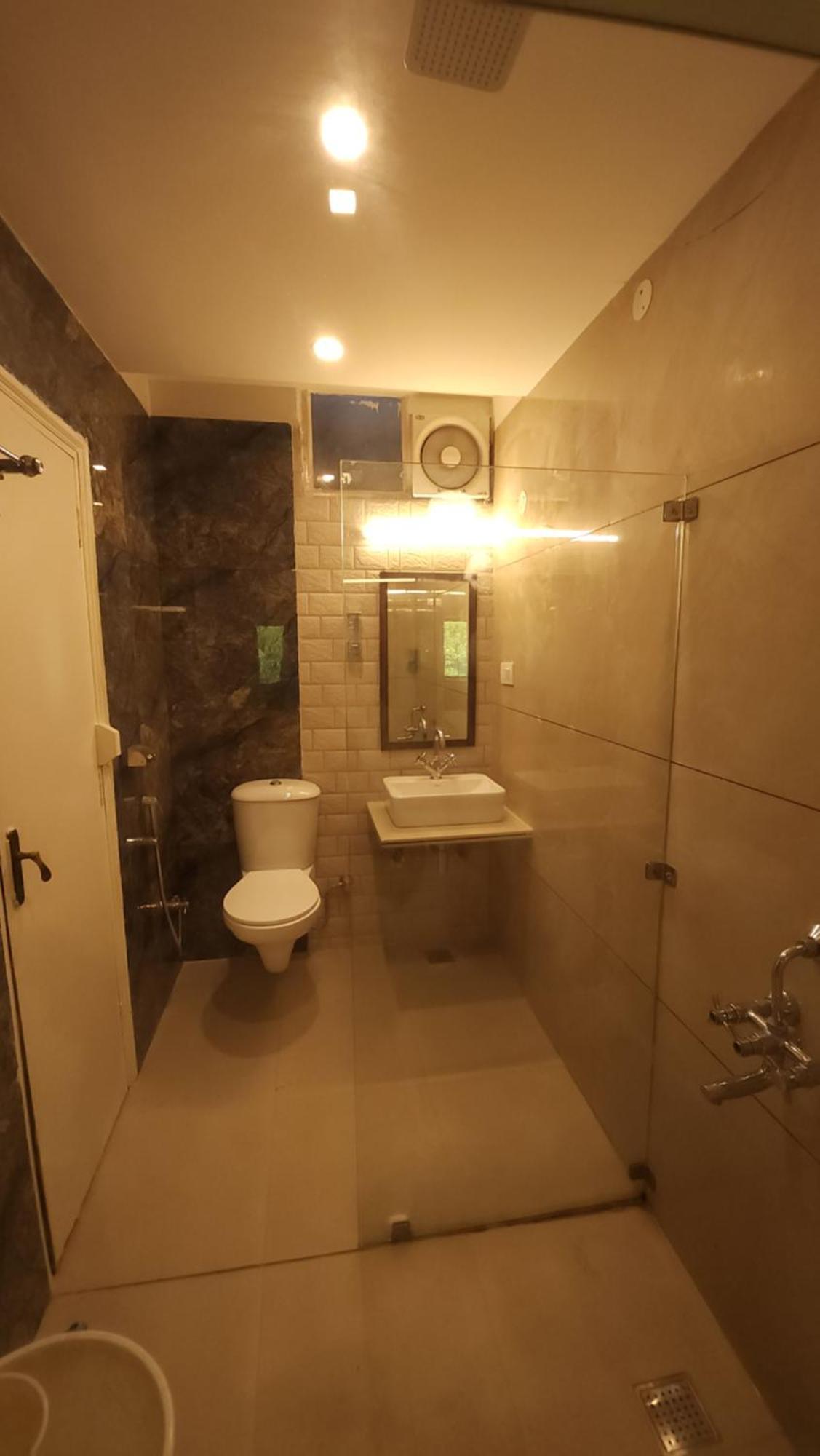 Hotel Multitech Premium Chandigarh Bagian luar foto