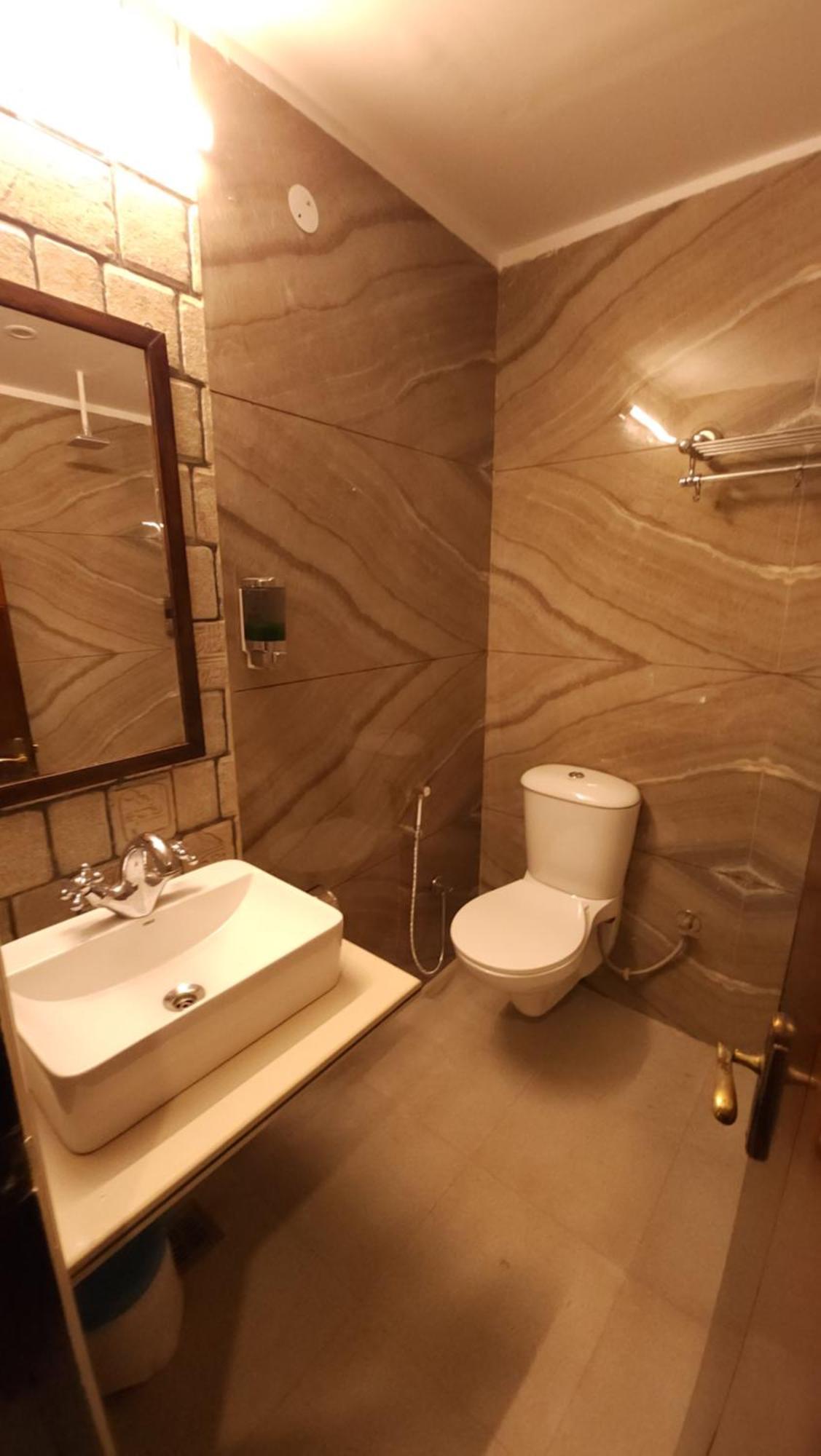 Hotel Multitech Premium Chandigarh Bagian luar foto
